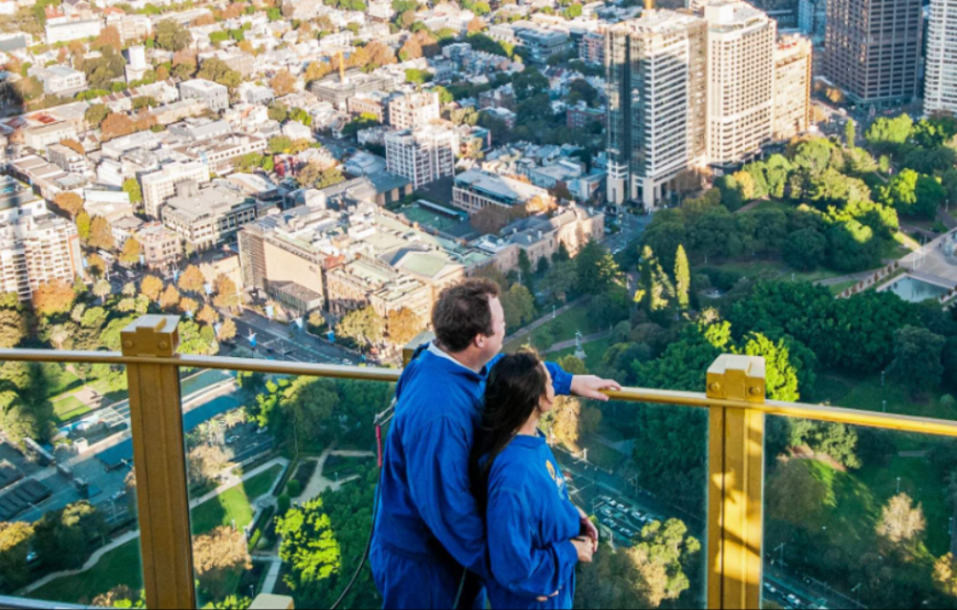悉尼塔空中漫步体验